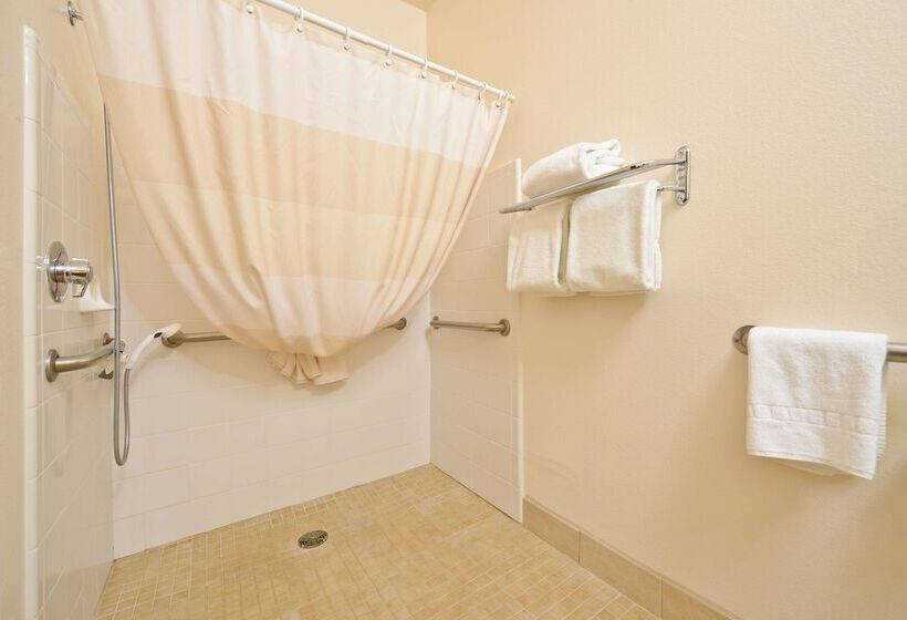 فندق Best Western Plus Wakeeney Inn & Suites