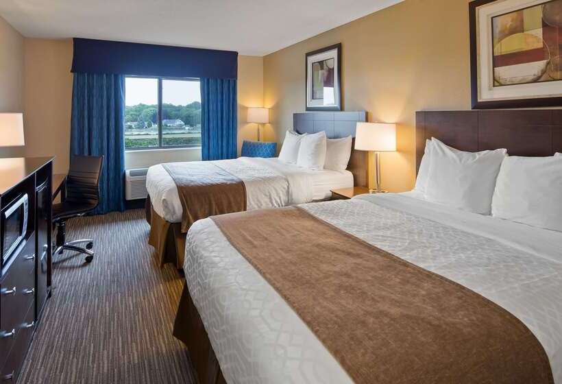 Отель Best Western Port Huron Blue Water Bridge