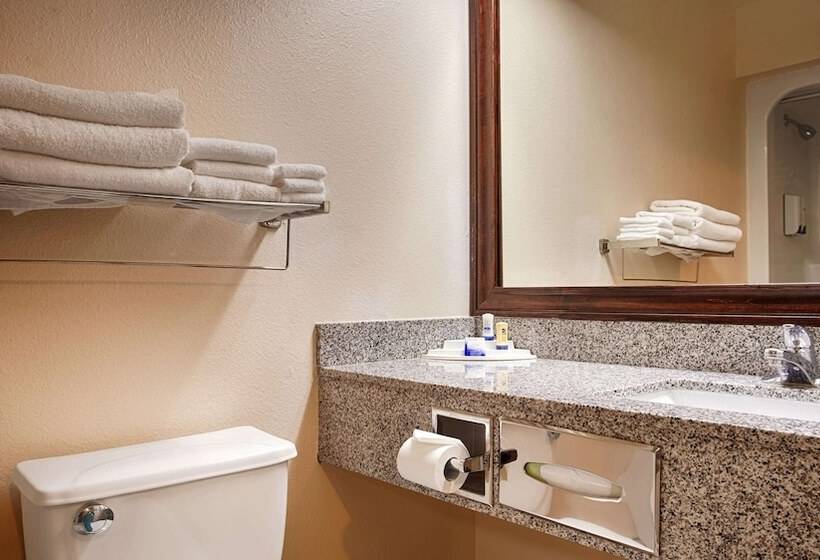 فندق Best Western Post Inn