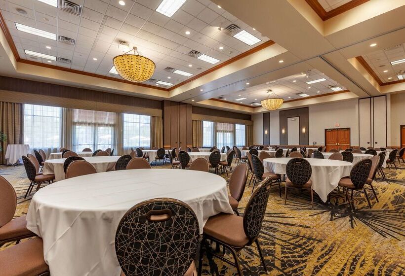 Best Western Premier Bridgewood Hotel Resort