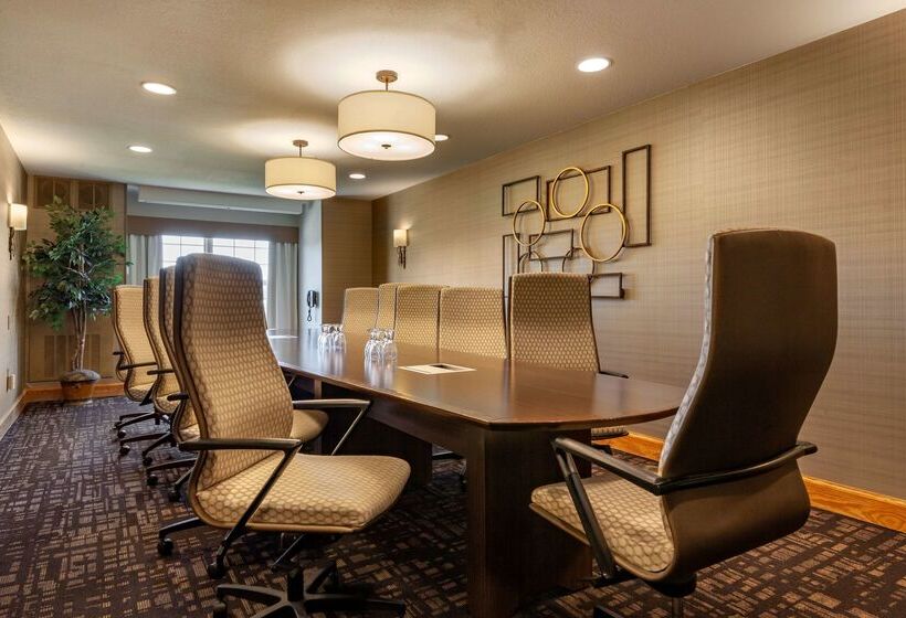 Best Western Premier Bridgewood Hotel Resort