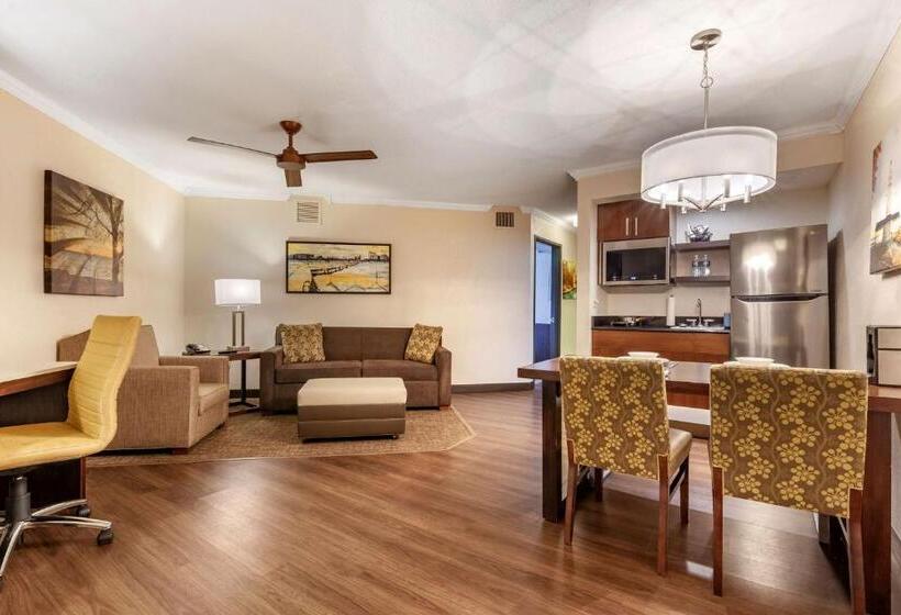 Best Western Premier Bridgewood Hotel Resort