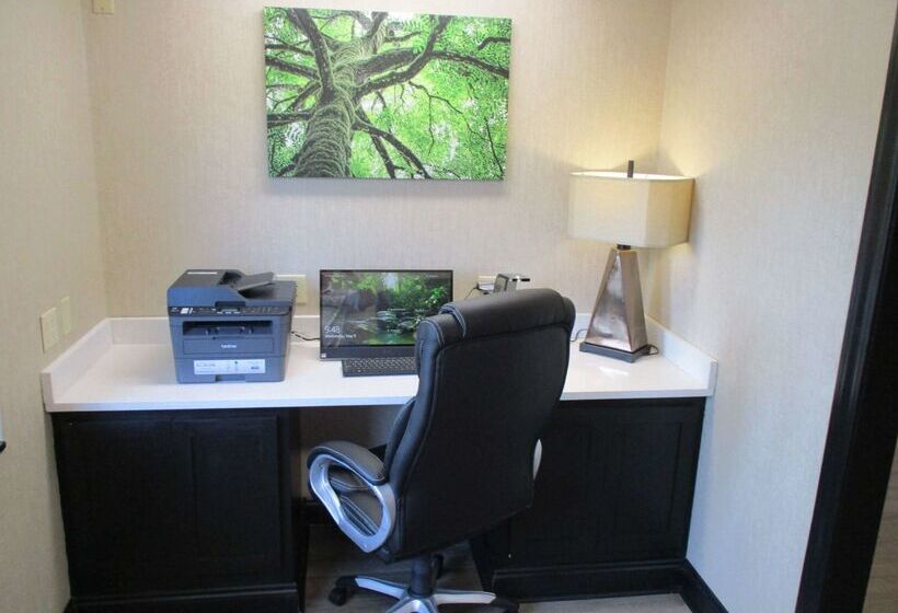 Best Western Presidential Hotel & Suites