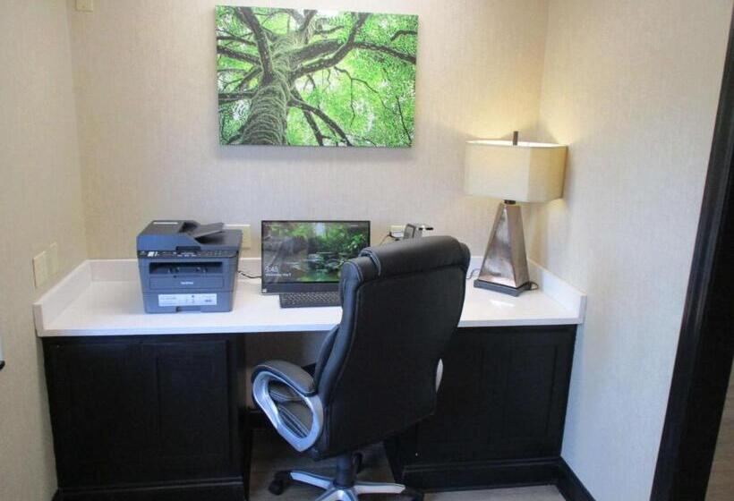 Best Western Presidential Hotel & Suites