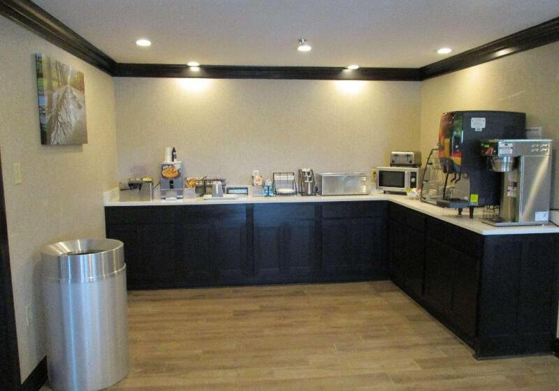 Best Western Presidential Hotel & Suites