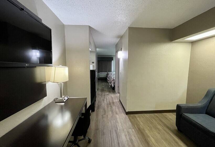 בית מלון כפרי Red Roof Inn & Suites Jackson   Richland