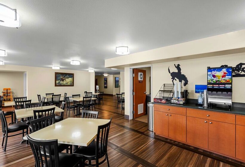 ホテル Best Western Rose Quartz Inn