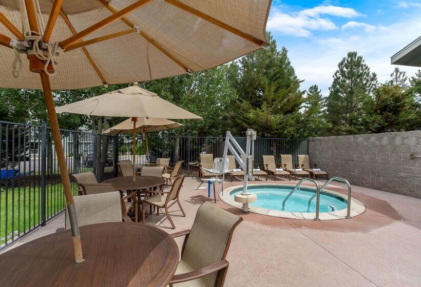 ホテル Best Western Rose Quartz Inn