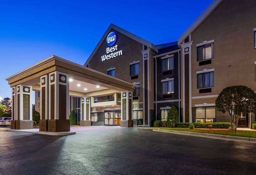 בית מלון כפרי Spark By Hilton Smithfield I 95