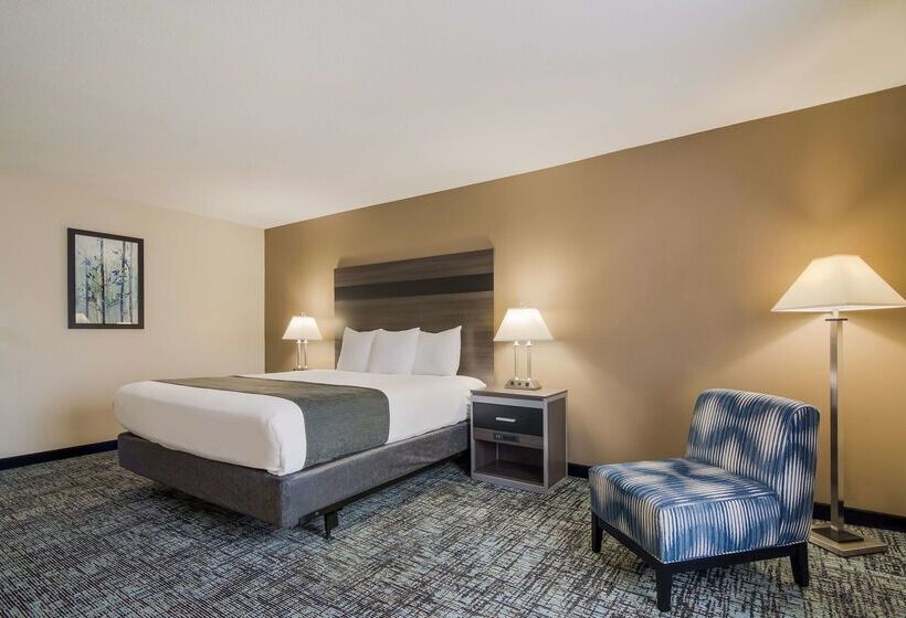 Отель Spark By Hilton Smithfield I 95