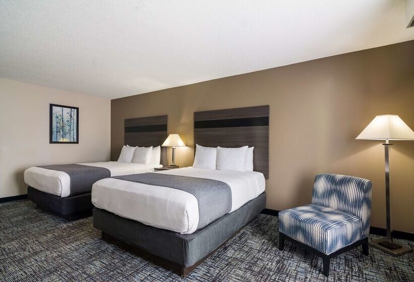 Отель Spark By Hilton Smithfield I 95