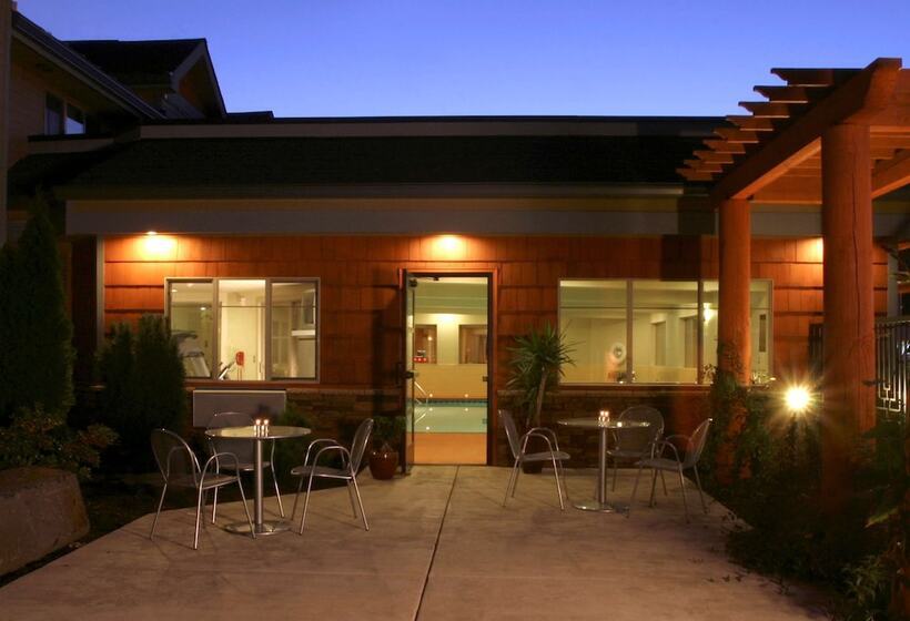 فندق Best Western Snowcap Lodge