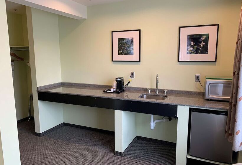 فندق Best Western Snowcap Lodge