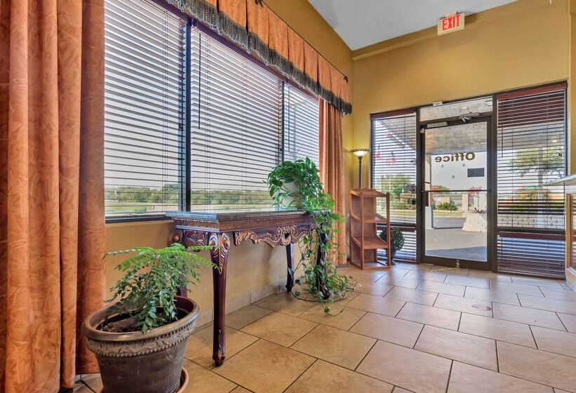 酒店 Best Western Taylor Inn