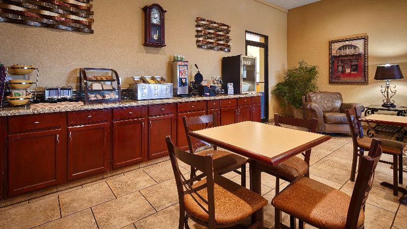 酒店 Best Western Taylor Inn