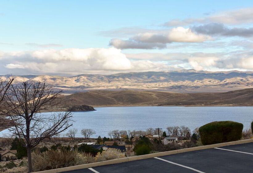 בית מלון כפרי Best Western Topaz Lake Inn