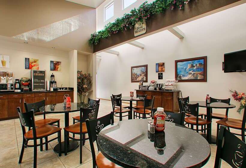 בית מלון כפרי Best Western Topaz Lake Inn