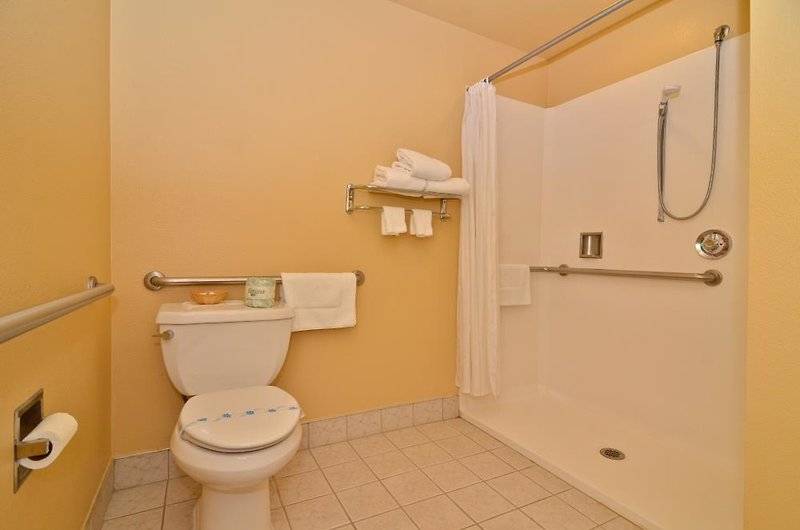 בית מלון כפרי Best Western Topaz Lake Inn