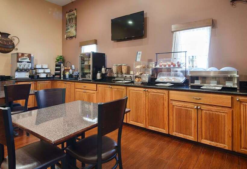 בית מלון כפרי Best Western Windwood Inn & Suites