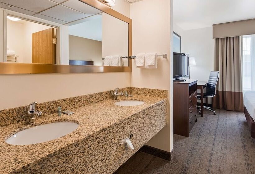 Отель Best Western Yellowstone Crossing