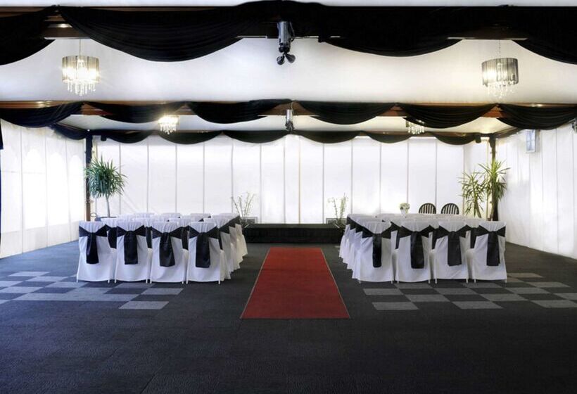 בית מלון כפרי Together Co Living