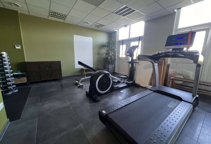 בית מלון כפרי Campanile Metz Nord  Talange