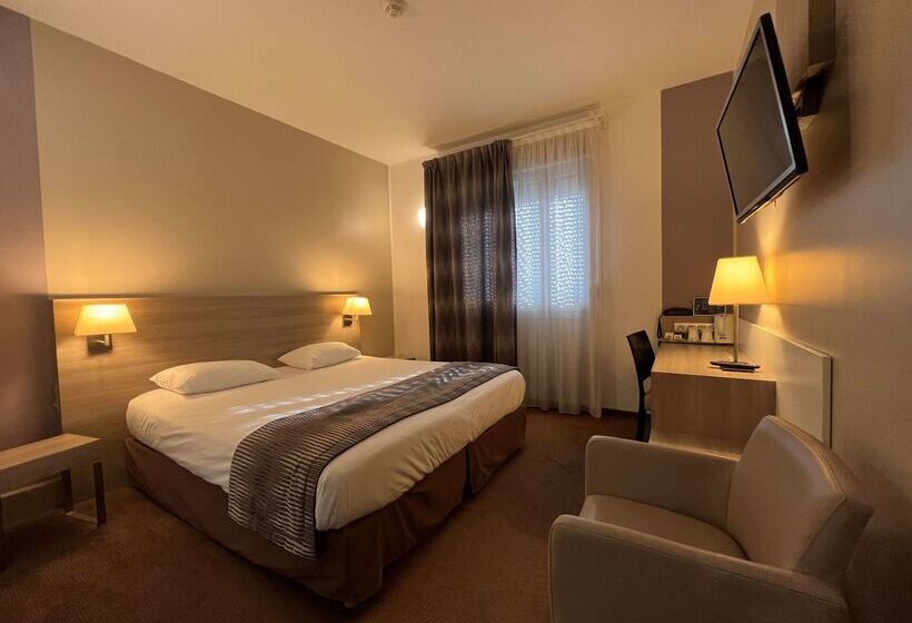 בית מלון כפרי Campanile Metz Nord  Talange