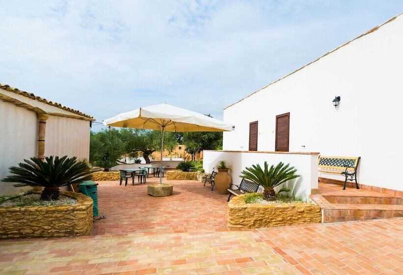 בית מלון כפרי Case Di Latomie Agriturismo   Turismo Rurale