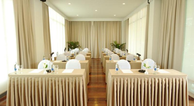 Hotel Cera Resort @ Cha Am