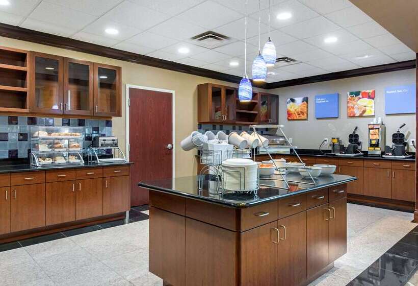 فندق Comfort Inn & Suites Tavares North