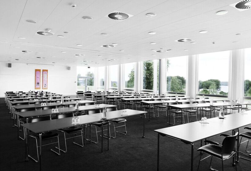 בית מלון כפרי Comwell Kellers Park