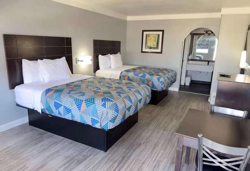 בית מלון כפרי Days Inn By Wyndham Gonzales