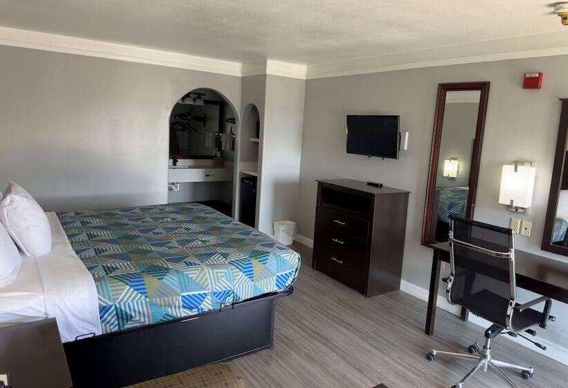 فندق Days Inn By Wyndham Gonzales