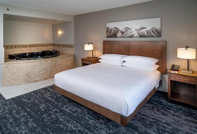 Delta Hotels By Marriott Huntington Mall