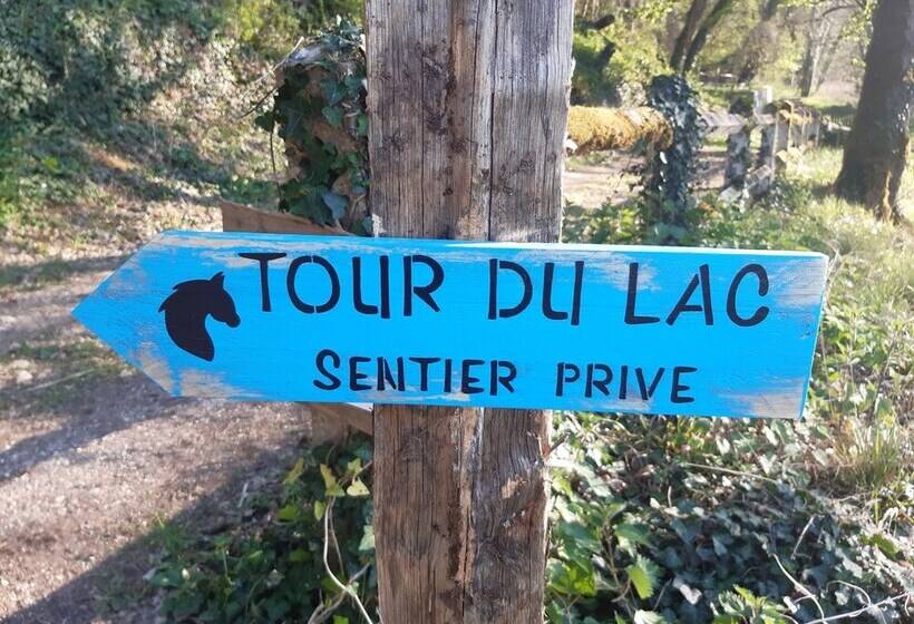 Logis Hotels Domaine Du Châtelard