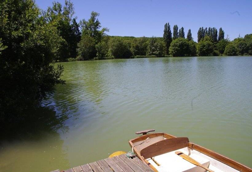 Logis Hotels Domaine Du Châtelard