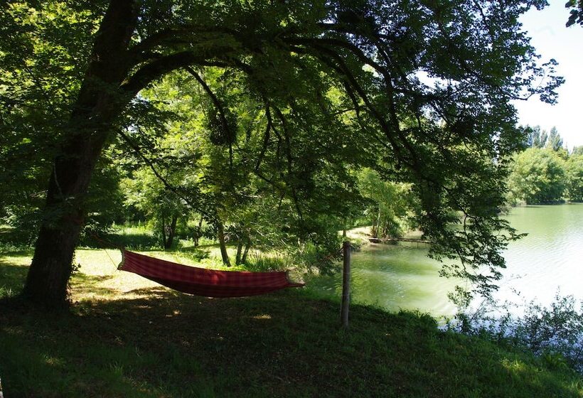 Logis Hotels Domaine Du Châtelard