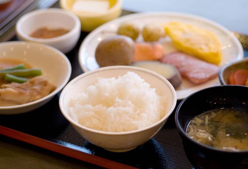 فندق Tennen Onsen Taho No Yu Dormy Inn Niigata