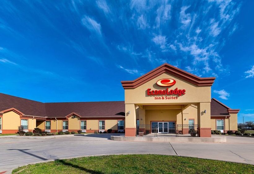 Отель Econo Lodge Inn & Suites Bridgeport