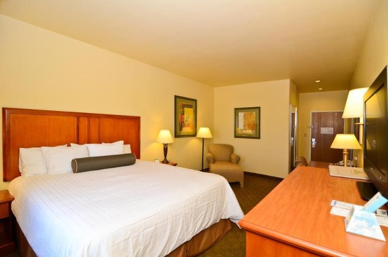 호텔 Comfort Inn & Suites