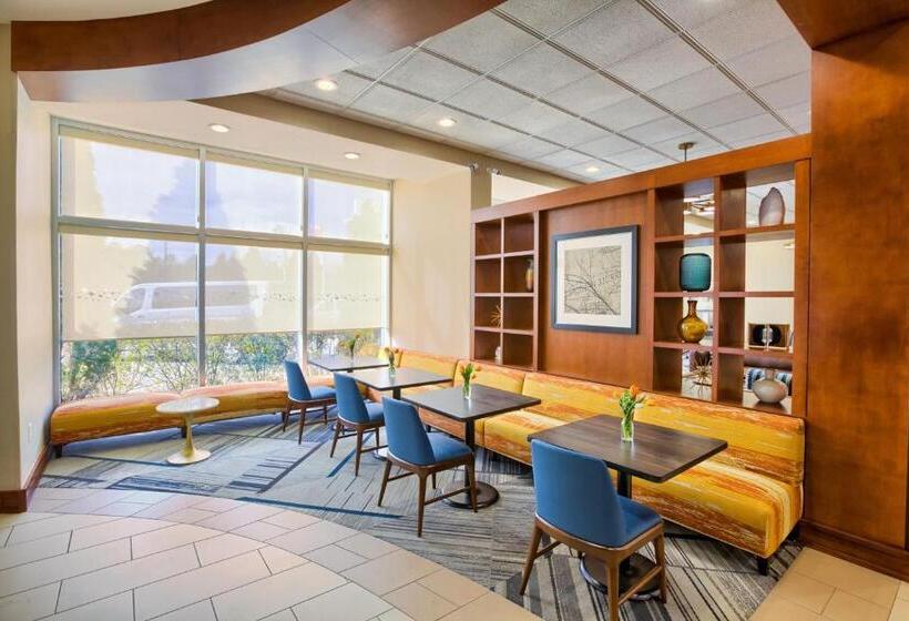 هتل Four Points By Sheraton Raleigh Durham Airport