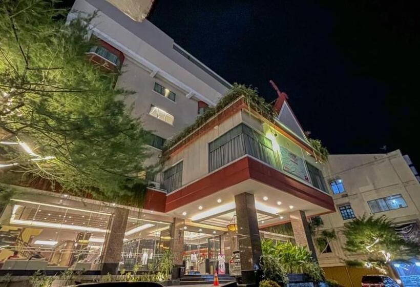 هتل Grand Zuri Pekanbaru