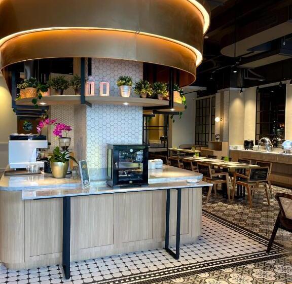 هتل Grand Zuri Pekanbaru