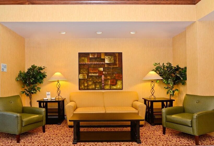 Holiday Inn Express Hotel & Suites Fort Atkinson, An Ihg