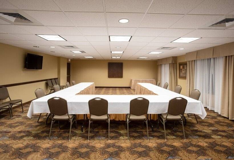 Holiday Inn Express Hotel & Suites Lander, An Ihg