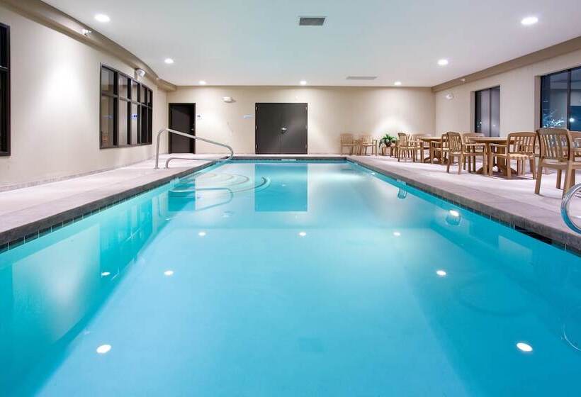 Holiday Inn Express Hotel & Suites Lander, An Ihg