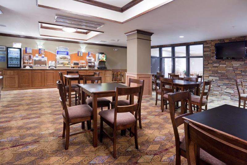 Holiday Inn Express Hotel & Suites Lander, An Ihg