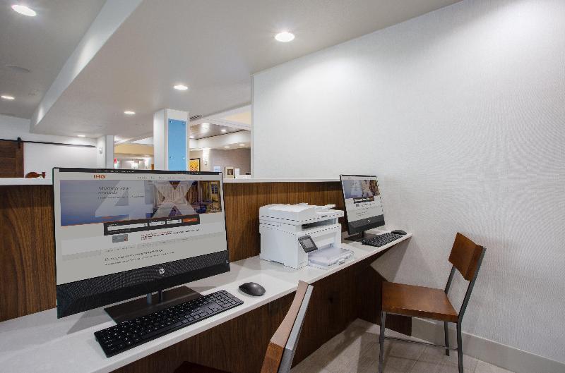 Holiday Inn Express Hotel & Suites Lewisburg, An Ihg