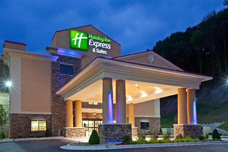 Отель Holiday Inn Express & Suites Ripley, An Ihg