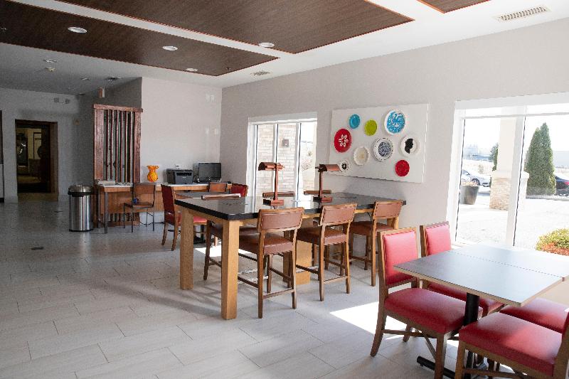 호텔 Holiday Inn Express Toledo West   Napoleon By Ihg